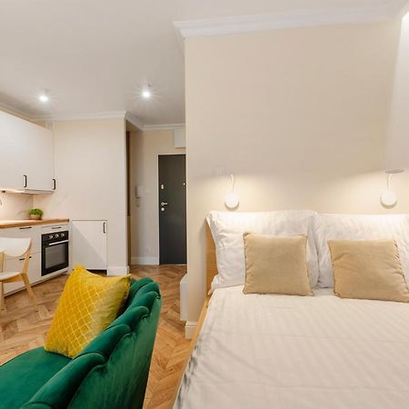 Sky Home- Green Apartament -Manufaktura, Bezplatny Parking, Klimatyzacja, Dostep Na Kod Łódź Kültér fotó