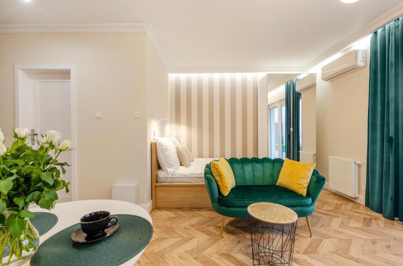 Sky Home- Green Apartament -Manufaktura, Bezplatny Parking, Klimatyzacja, Dostep Na Kod Łódź Kültér fotó