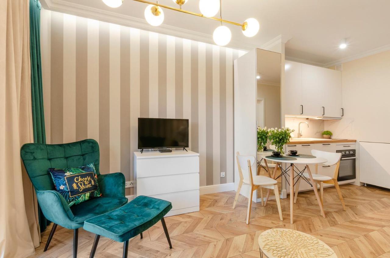 Sky Home- Green Apartament -Manufaktura, Bezplatny Parking, Klimatyzacja, Dostep Na Kod Łódź Kültér fotó